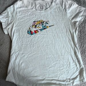 Nike White T-Shirt